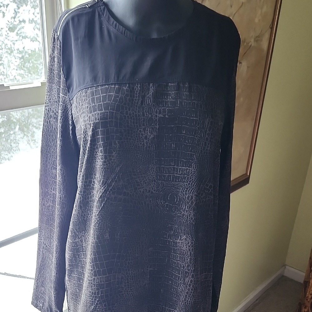 Womens Black Patterned Shirt